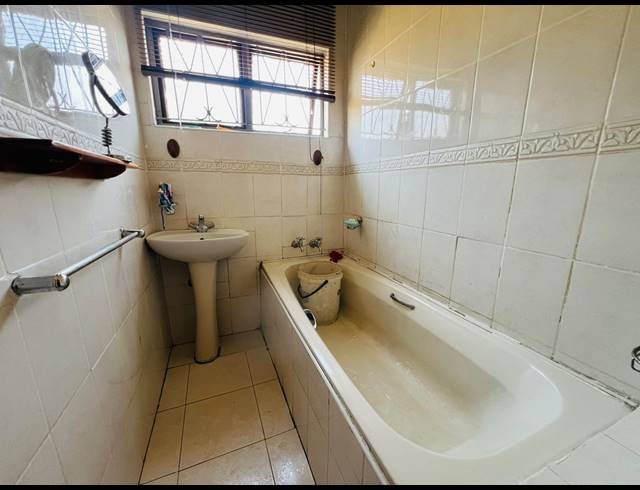 3 BEDROOM HOUSE FOR SALE IN HILLGROVE